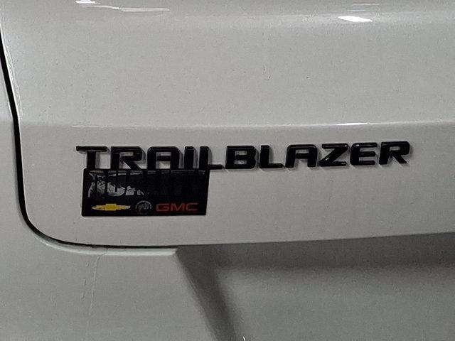 new 2025 Chevrolet TrailBlazer car, priced at $32,084