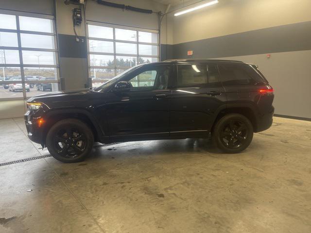 new 2024 Jeep Grand Cherokee car, priced at $59,499