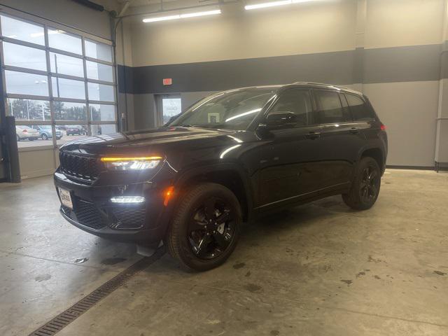 new 2024 Jeep Grand Cherokee car, priced at $59,499