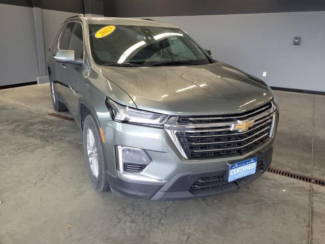 used 2023 Chevrolet Traverse car, priced at $29,590