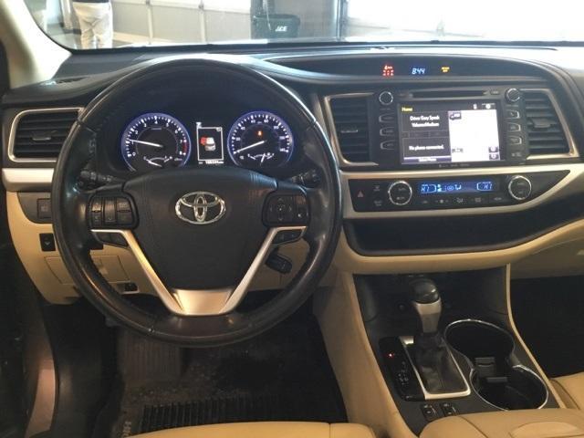 used 2019 Toyota Highlander car, priced at $25,299