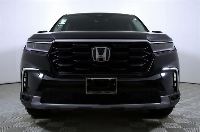 new 2025 Honda Pilot car, priced at $44,950