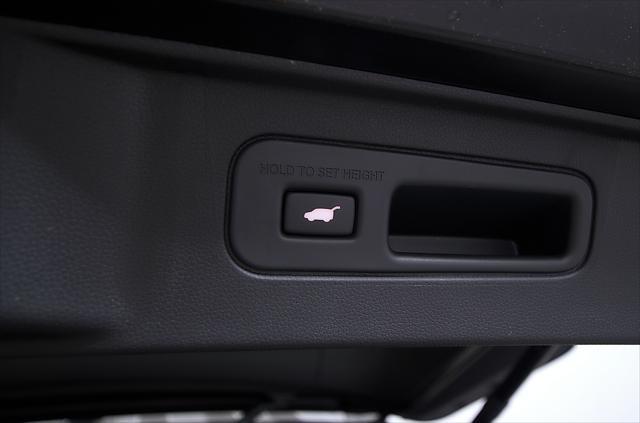 new 2025 Honda Pilot car, priced at $44,950