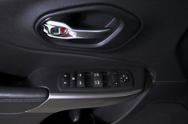 used 2021 Jeep Cherokee car, priced at $21,998