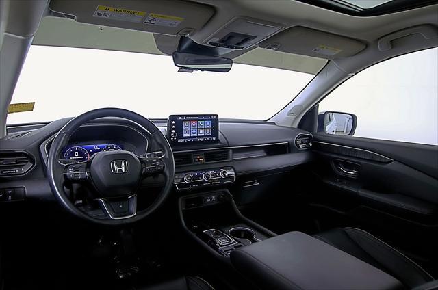 used 2025 Honda Pilot car, priced at $49,498