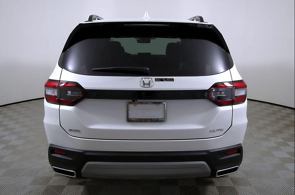 used 2025 Honda Pilot car, priced at $47,518