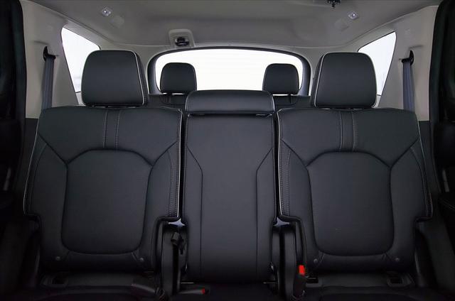 used 2025 Honda Pilot car, priced at $49,498