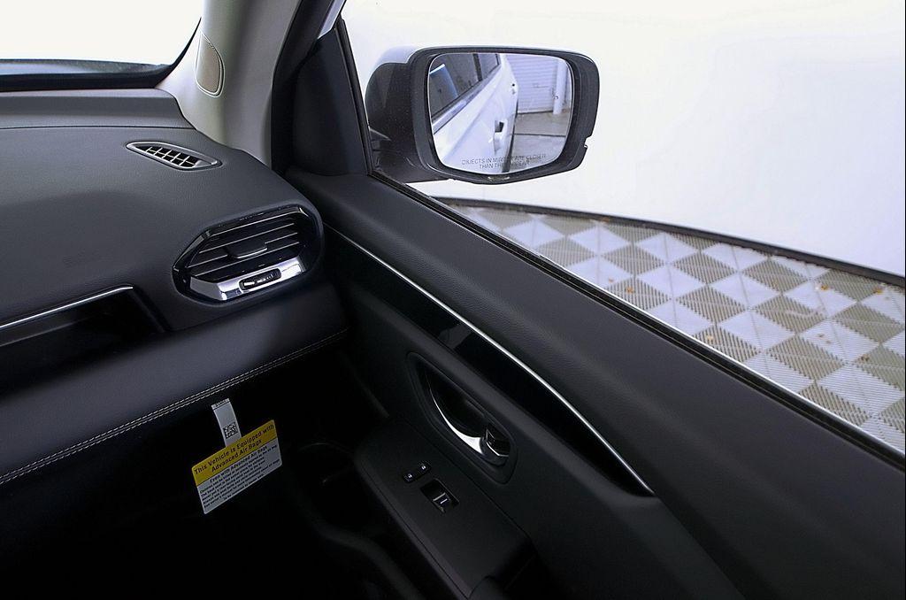 new 2025 Honda Pilot car, priced at $44,995