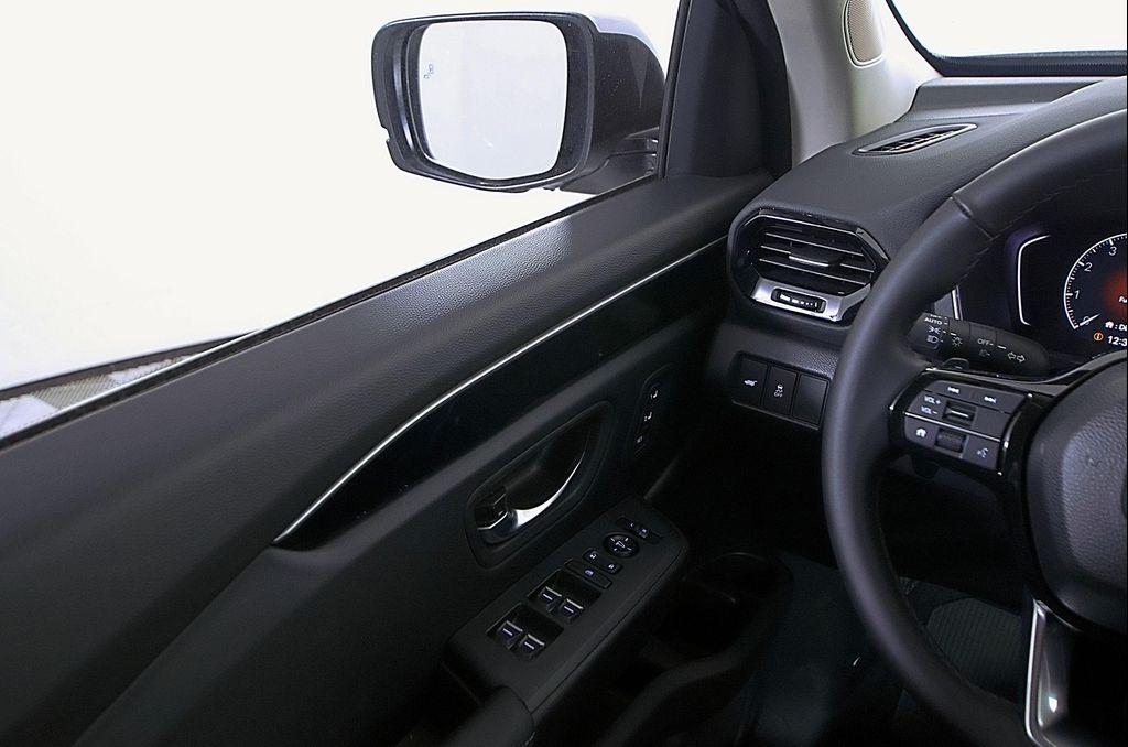 new 2025 Honda Pilot car, priced at $44,995