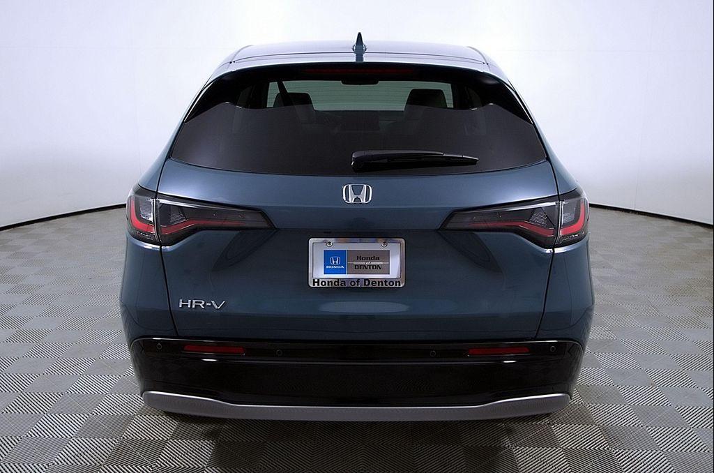 new 2025 Honda HR-V car, priced at $31,305