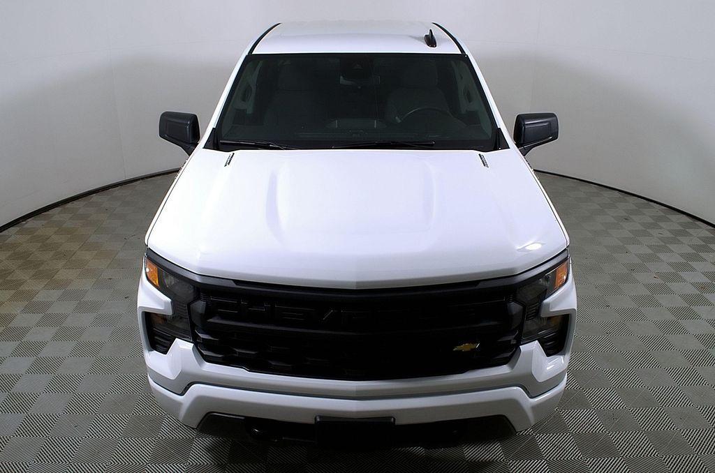 used 2025 Chevrolet Silverado 1500 car, priced at $37,618