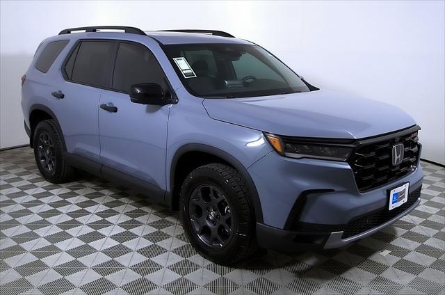 new 2025 Honda Pilot car, priced at $51,305