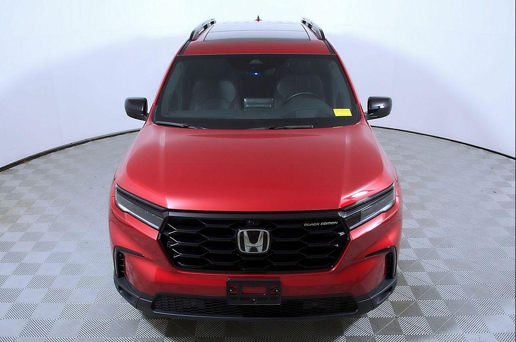 used 2025 Honda Pilot car, priced at $50,963