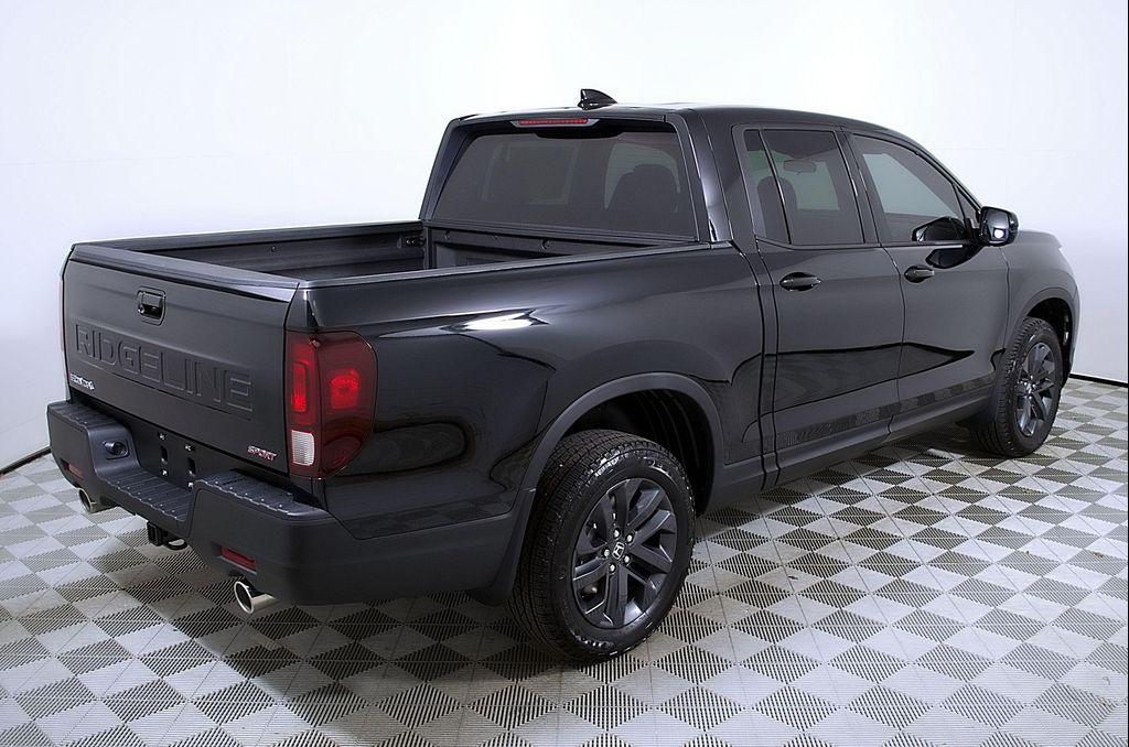 new 2025 Honda Ridgeline car, priced at $39,813