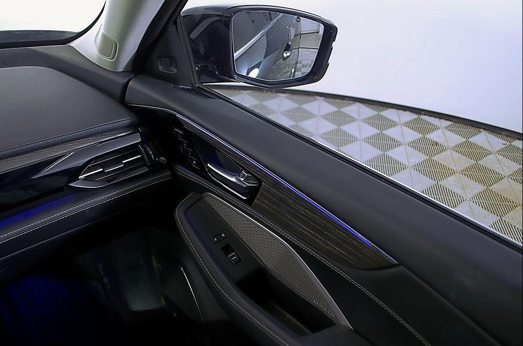 used 2024 Acura MDX car, priced at $50,963