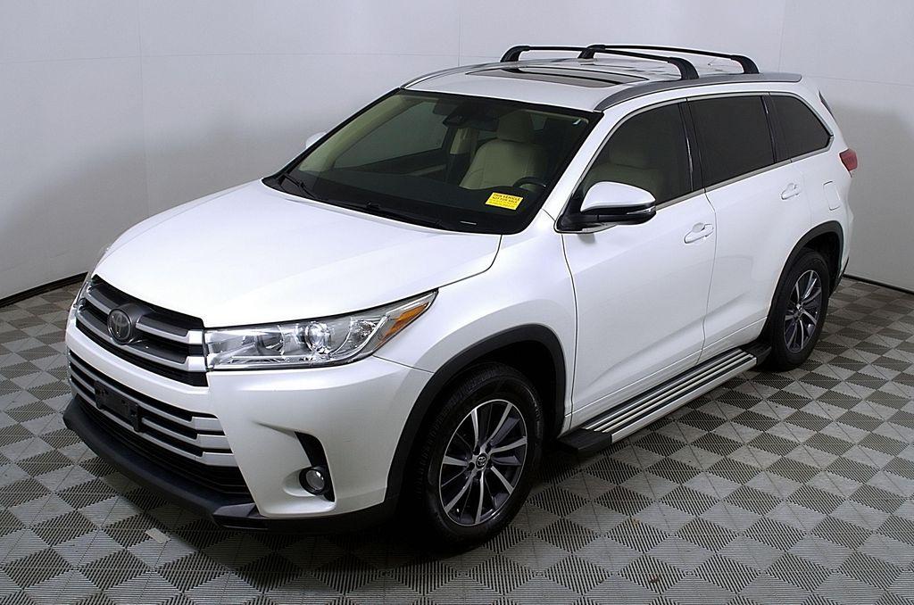 used 2017 Toyota Highlander car, priced at $20,998