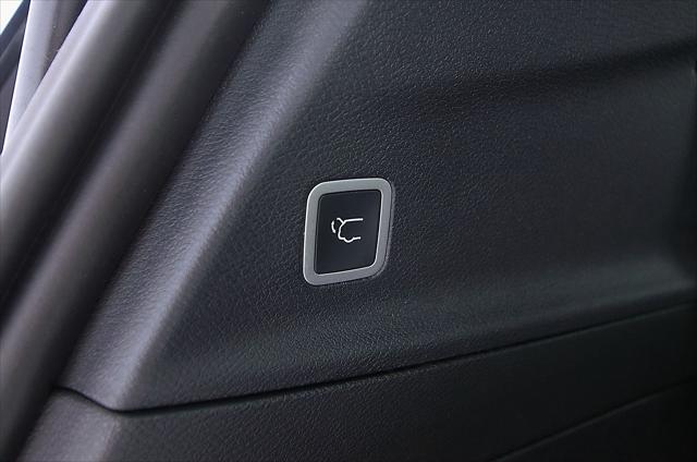 used 2023 Chrysler Pacifica car, priced at $34,301