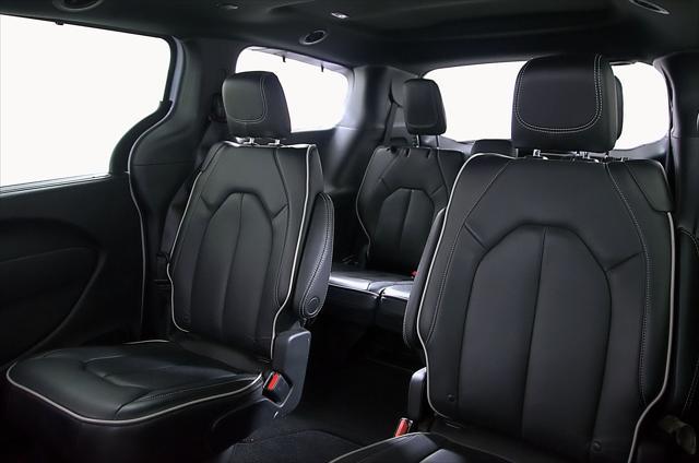 used 2023 Chrysler Pacifica car, priced at $34,301