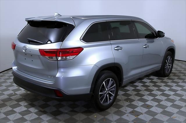 used 2018 Toyota Highlander car, priced at $21,560