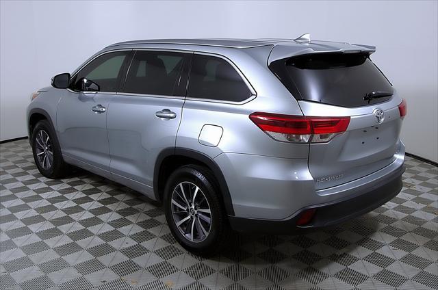 used 2018 Toyota Highlander car, priced at $21,560