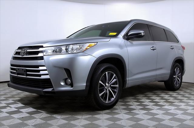 used 2018 Toyota Highlander car, priced at $21,560