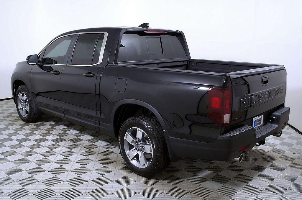 new 2025 Honda Ridgeline car, priced at $42,053