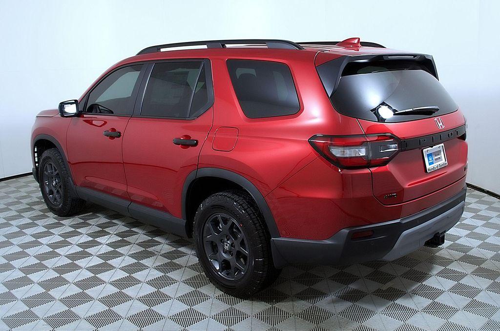 new 2025 Honda Pilot car, priced at $48,359
