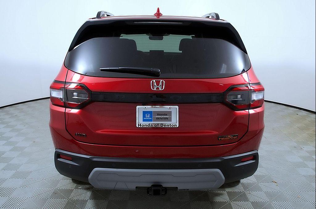 new 2025 Honda Pilot car, priced at $48,359