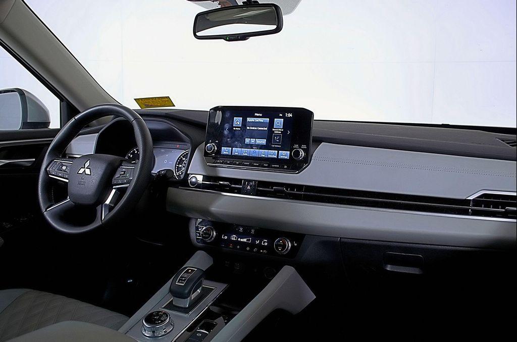 used 2022 Mitsubishi Outlander car, priced at $23,998