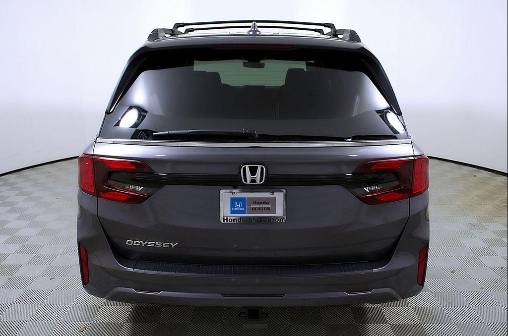 new 2026 Honda Odyssey car, priced at $42,509