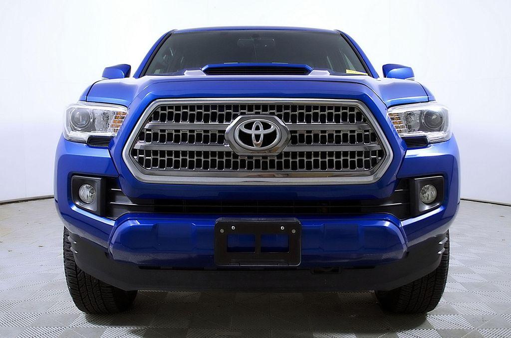 used 2017 Toyota Tacoma car, priced at $22,768
