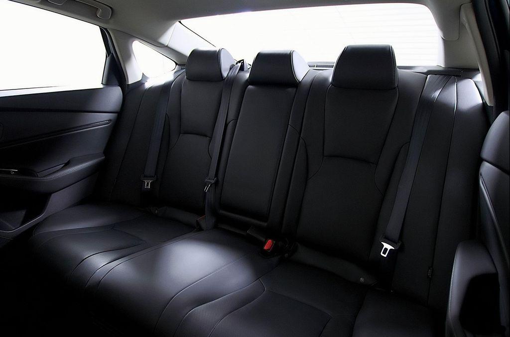 new 2025 Honda Accord Hybrid car, priced at $40,495