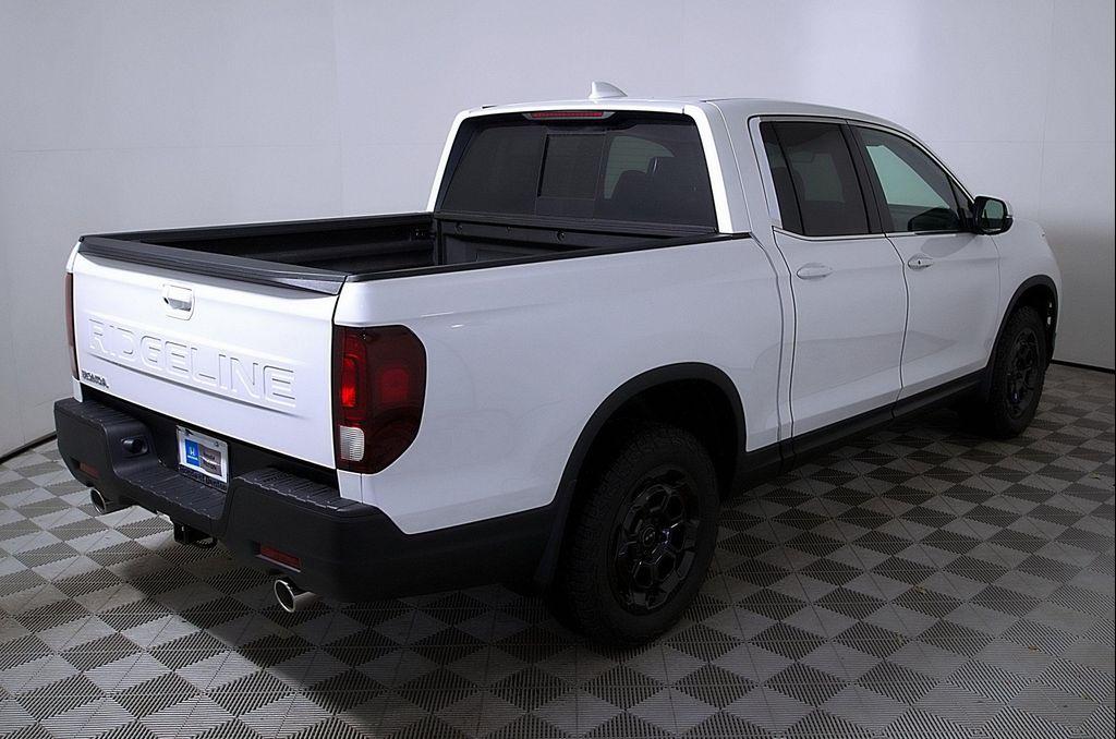 new 2025 Honda Ridgeline car, priced at $46,785