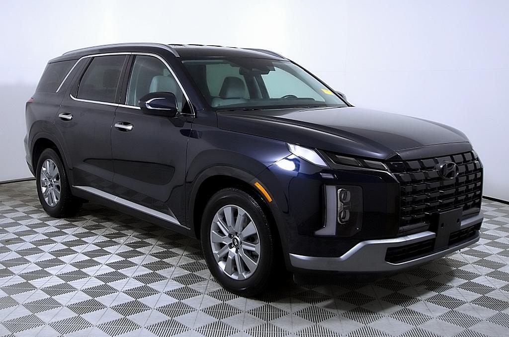 used 2023 Hyundai Palisade car, priced at $37,662