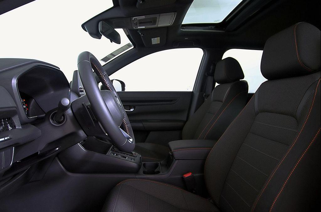 new 2026 Honda CR-V Hybrid car, priced at $37,535