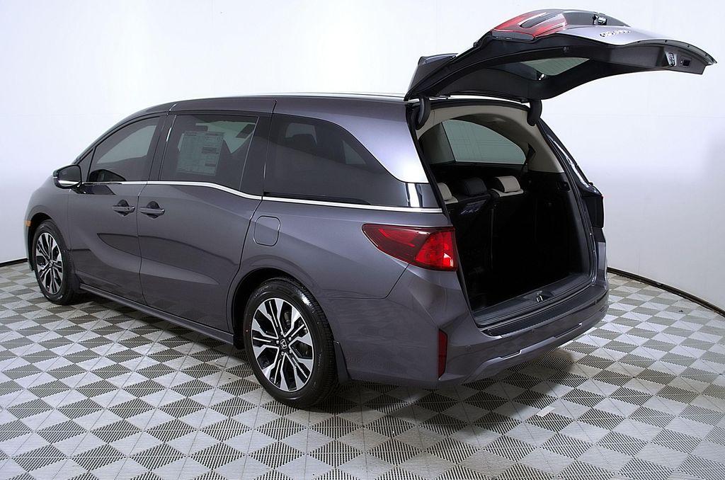 new 2026 Honda Odyssey car, priced at $49,051