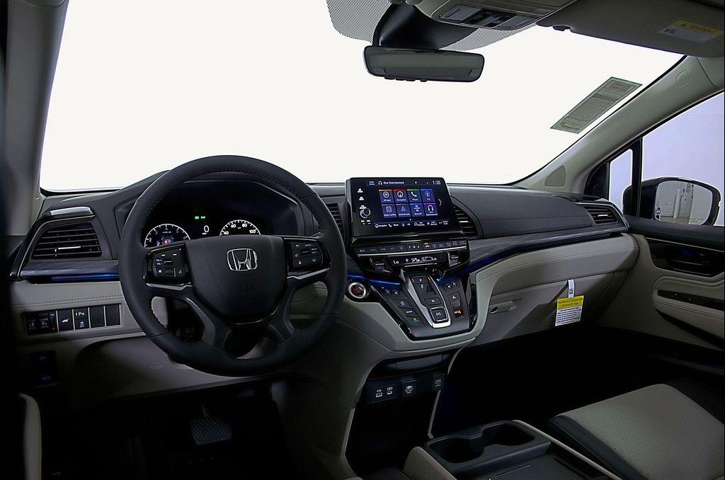 new 2026 Honda Odyssey car, priced at $49,051
