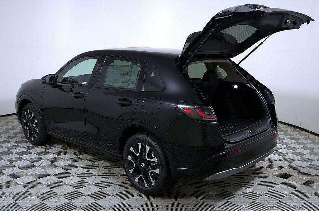 new 2026 Honda HR-V car, priced at $30,188