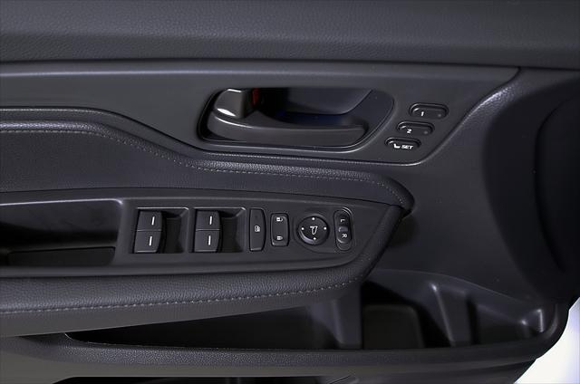 used 2025 Honda Odyssey car, priced at $42,142