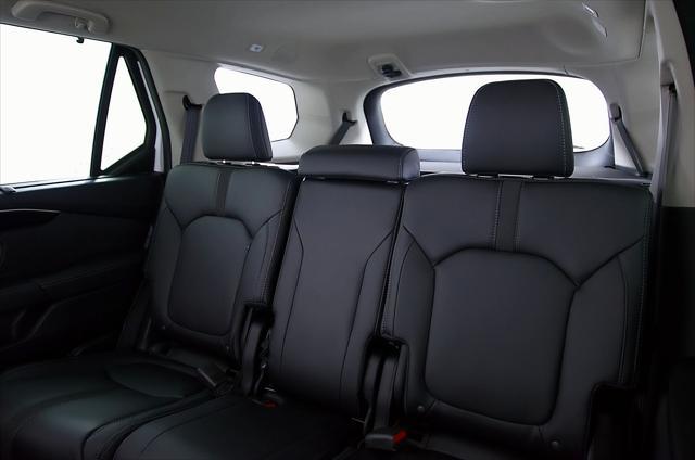 used 2025 Honda Pilot car, priced at $45,430