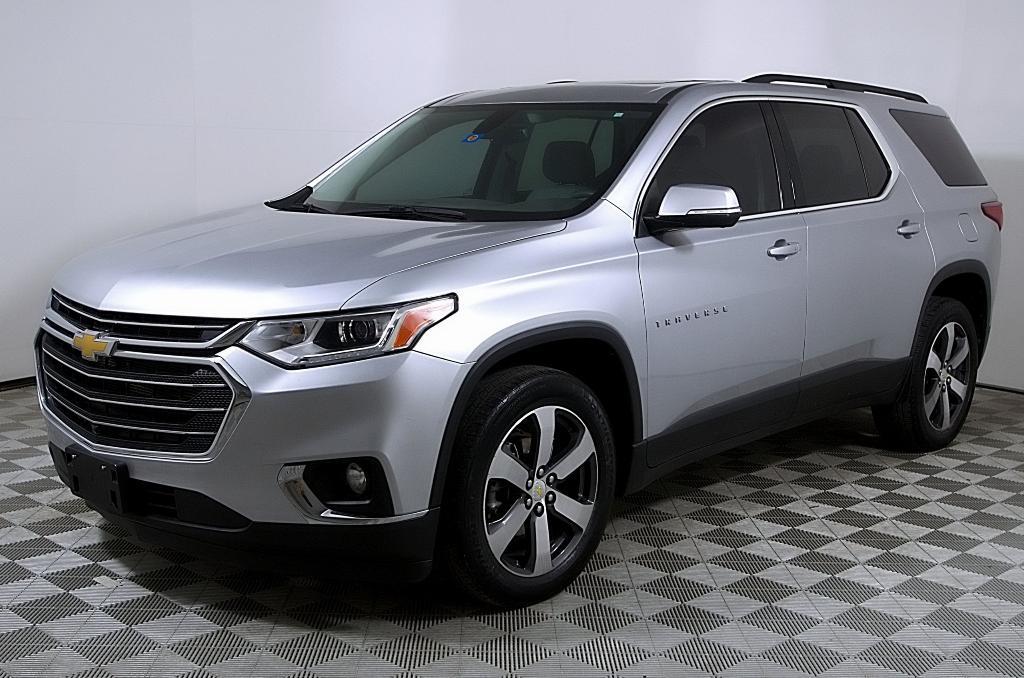 used 2021 Chevrolet Traverse car, priced at $29,998