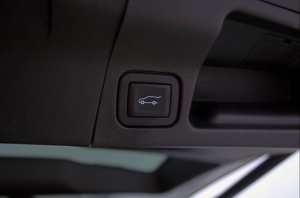 used 2021 GMC Acadia car, priced at $28,133