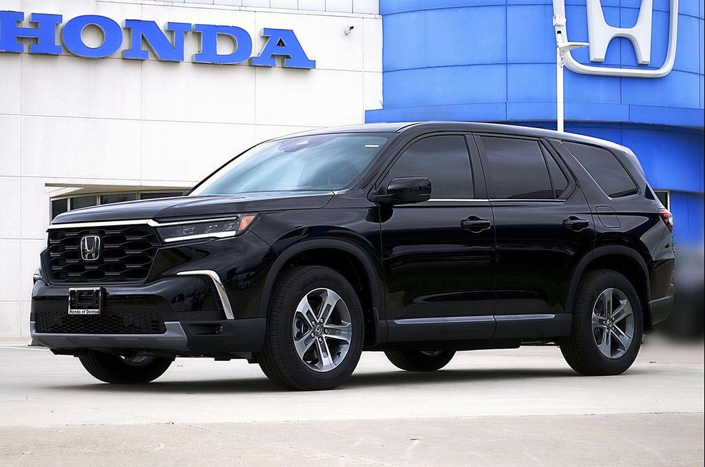 new 2025 Honda Pilot car, priced at $44,995