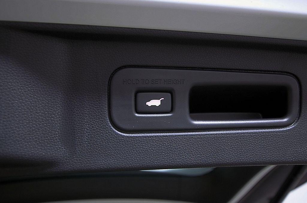 new 2025 Honda Pilot car, priced at $42,398