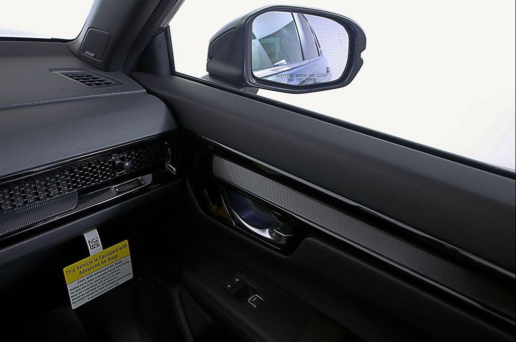 new 2026 Honda CR-V Hybrid car, priced at $40,758