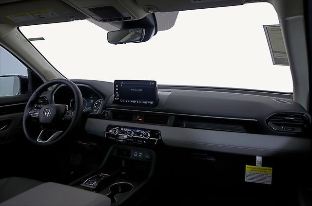 new 2025 Honda Pilot car, priced at $44,950