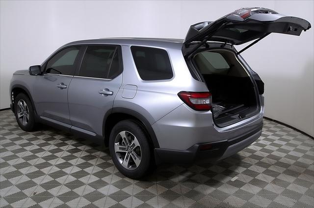 new 2025 Honda Pilot car, priced at $44,950
