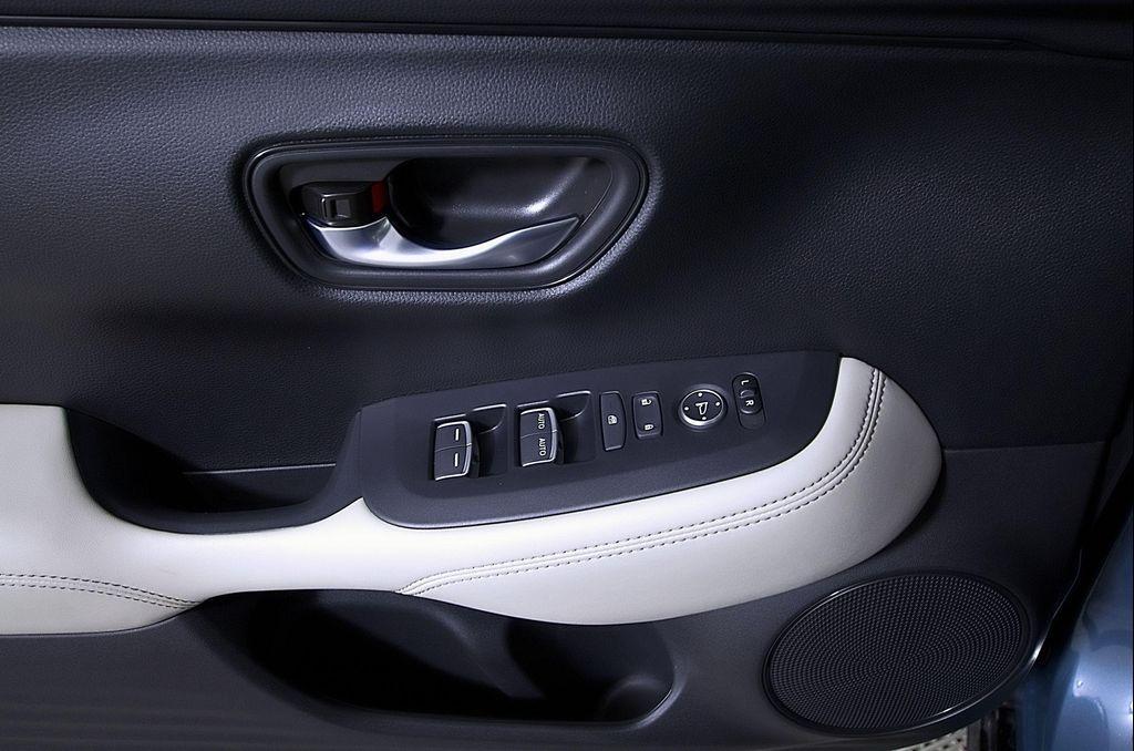 new 2026 Honda HR-V car, priced at $30,188