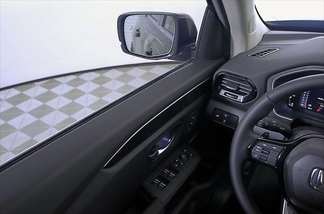 new 2025 Honda Pilot car, priced at $55,260