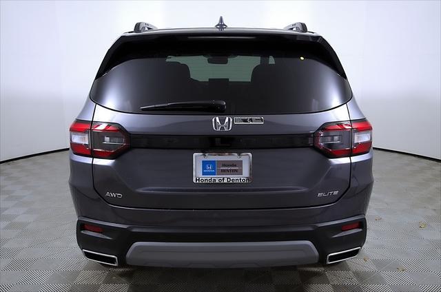 new 2025 Honda Pilot car, priced at $55,260